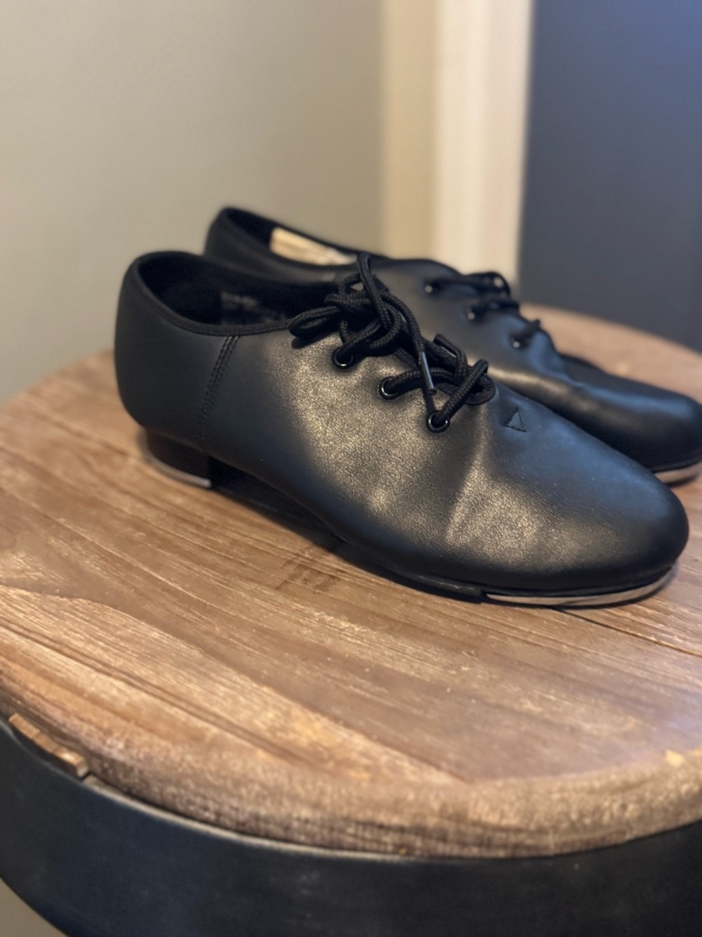 Girl’s Black Lace-Up Tap Tap Shoes